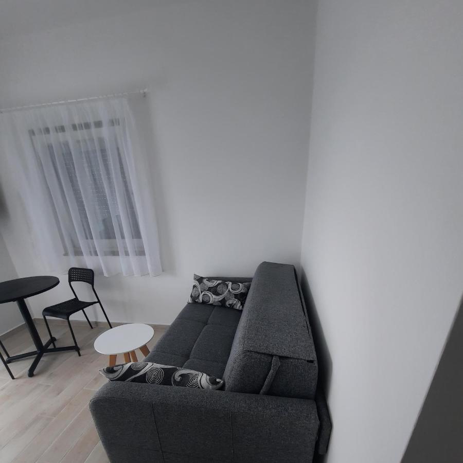 Apartments Matkovic Vir Exterior photo