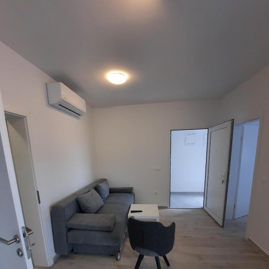 Apartments Matkovic Vir Exterior photo